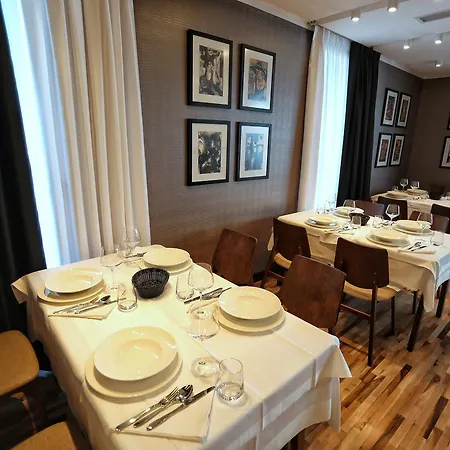 Privilege & فندق