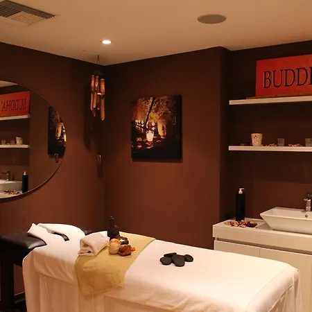 فندق Privilege & 4*