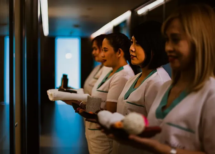 Отель Privilege & Farke e Madhe