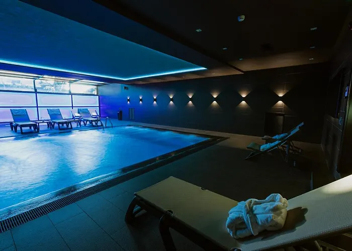 Отель Privilege & Farke e Madhe