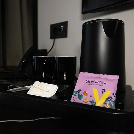 Privilege & Hotell Farke e Madhe