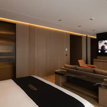Hotell Privilege & Farke e Madhe