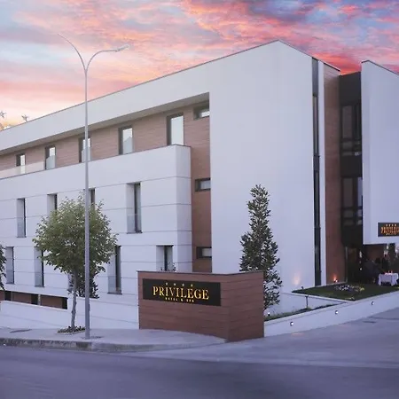 Hotel Privilege & 4*