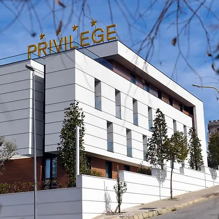 Отель Privilege & 4*