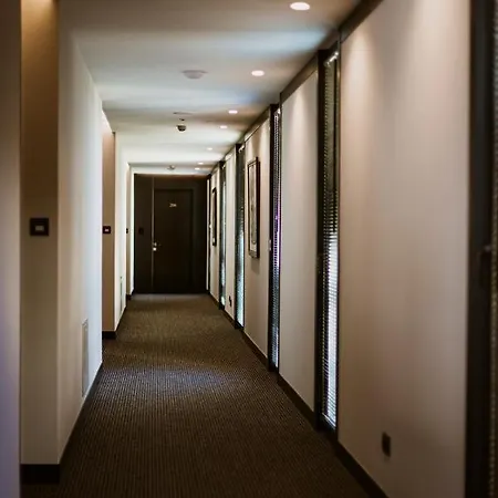 Hotel Privilege & 4*