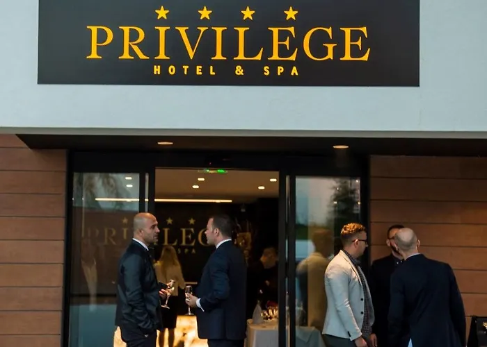 Privilege & 4* Farke e Madhe